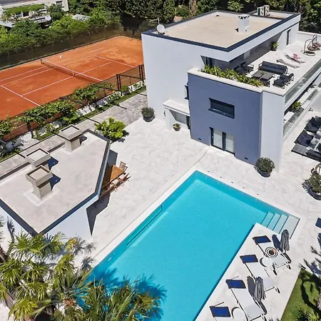Willa Luxury Velvet Bourbon Split With Pool, Tennis Court & Kaštela