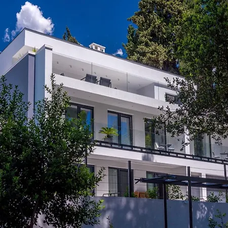 Luxury Velvet Bourbon Split With Pool, Tennis Court & * Kaštela