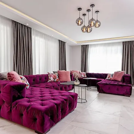 Luxury Velvet Bourbon Split With Pool, Tennis Court & Willa Kaštela